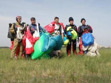 Фото Любителей неба и экстрима ждут парашютные прыжки в Калачево