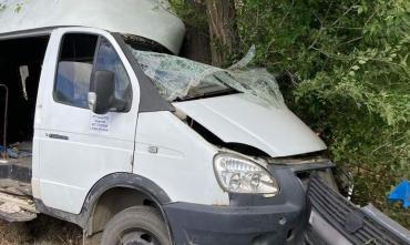 Фото В Карталах в аварии с маршрутным такси пострадали восемь человек