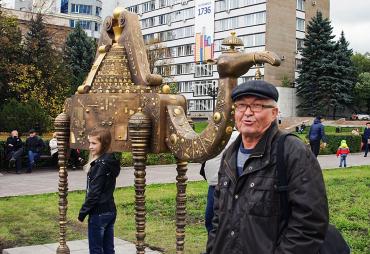 Фото Челябинск не принял на баланс странные подарки финского скульптора-металлиста Рафаэля Сайфулина