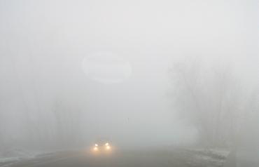 Фото Челябинцы жалуются на дымку и неприятный запах