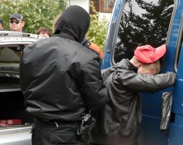 Фото Два громких убийства в Челябинске совершены одним отморозком: скинул с 7-го этажа соседку, зарезал друга