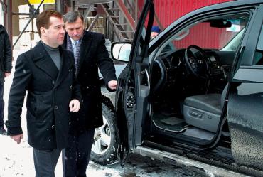 Фото Дмитрий Медведев пообещал помощь добросовестным предпринимателям
