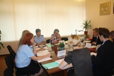 Фото Судебные приставы Челябинска провели заседание научного совета