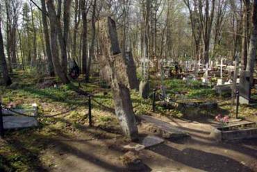 Фото В Аше состоялись субботники в честь Святой Троицы 