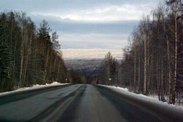 Фото Из-за шланга на трассе М5 перекрывали движение