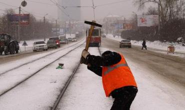 Фото Текслер призвал южноуральцев сообщать ему о проблемах с очисткой дорог