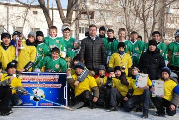 Фото Победители «Золотой шайбы» получили подарки от главы Челябинска