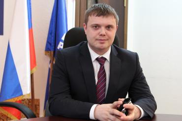 Фото В ЧелГУ новый проректор – политолог, кандидат наук, единоросс Василий Зорин