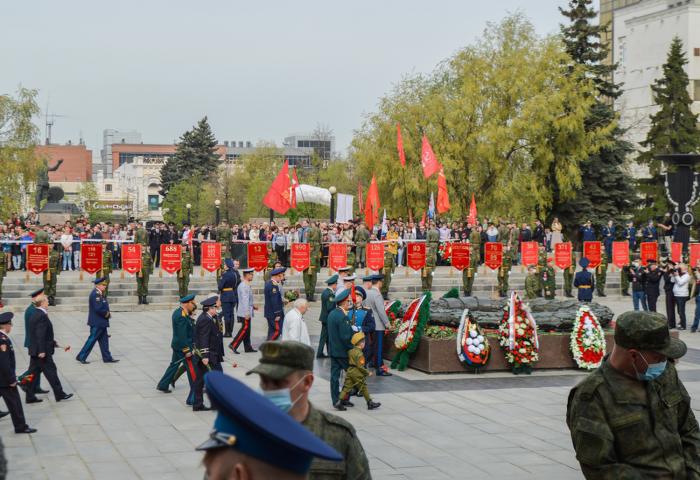 Фото Возложение венков к Вечному огню 9 мая 2021