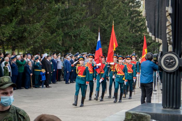 Фото Возложение венков к Вечному огню 9 мая 2021