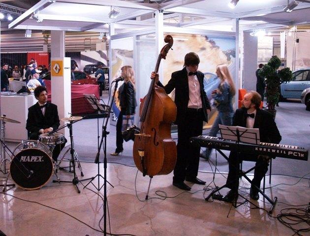 Фото Специализированная выставка «Челябинский автосалон-2007» 