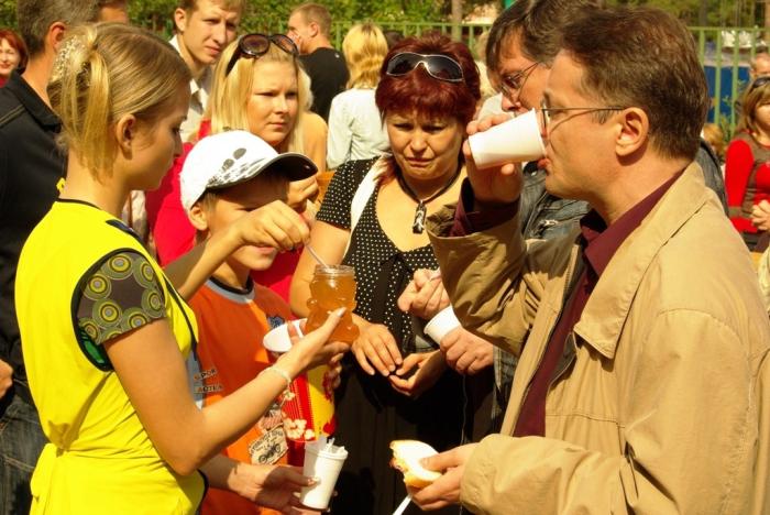 Фото Городской праздник цветов и плодов-2008 в Челябинске