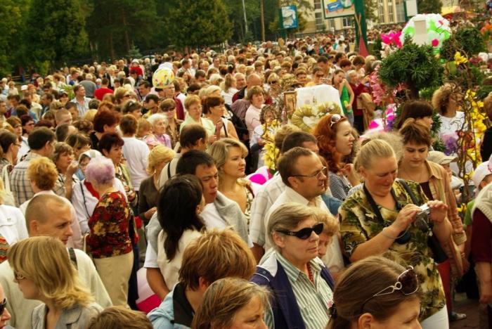 Фото Городской праздник цветов и плодов-2008 в Челябинске