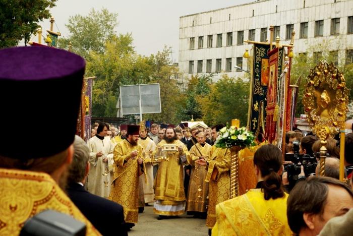 Фото Возвращение в Челябинск мощей Андрея Первозванного