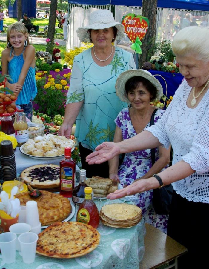 Фото Выставка плодов и цветов-2009
