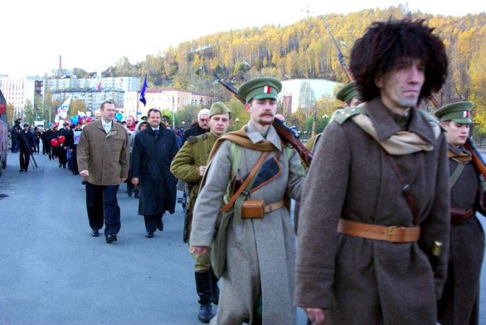 Фото ЗЛАТОУСТ-2010. Первый российский фестиваль гравюры на стали и украшенного оружия