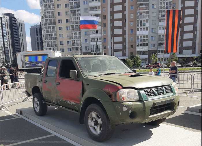 Фото Выставка техники НАТО, захваченной группировкой войск «Центр», в Челябинске