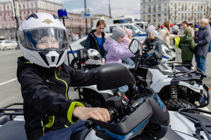 Фото Герои нашего времени: что показали на «Дне защиты людей» в Челябинске