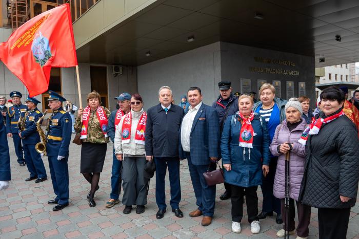 Фото Агитационный поезд Минобороны РФ с трофейной техникой побывал в Челябинске