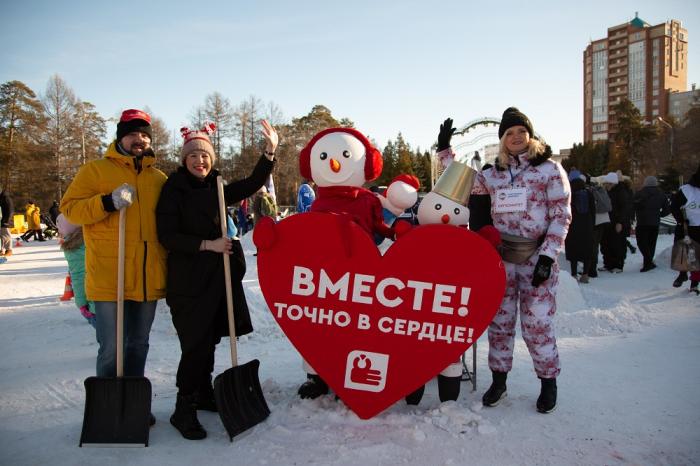 Фото Снеговики-добряки на челябинском флешмобе