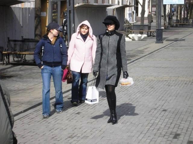 Фото Челябинск и ЧЕЛЯБИНЦЫ. Последний день марта-2006