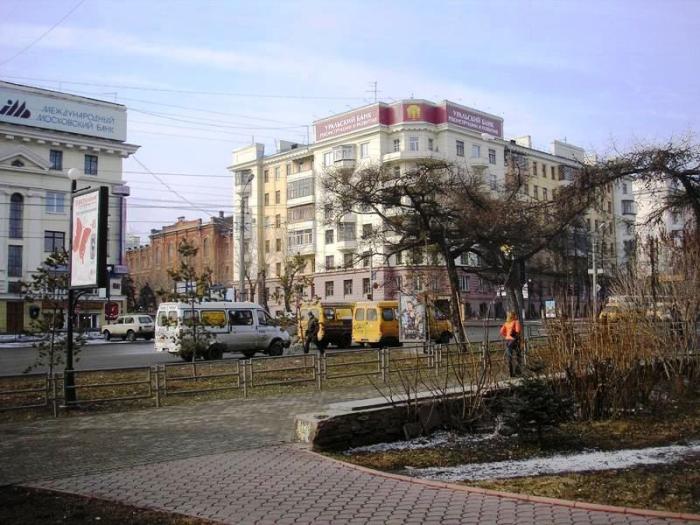 Фото ЧЕЛЯБИНСК И ЧЕЛЯБИНЦЫ. Первый день апреля на оси проспекта Ленина