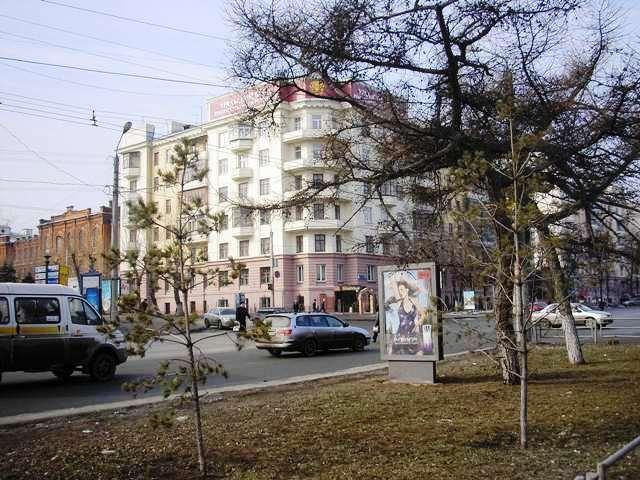 Фото ЧЕЛЯБИНСК И ЧЕЛЯБИНЦЫ. Первый день апреля на оси проспекта Ленина