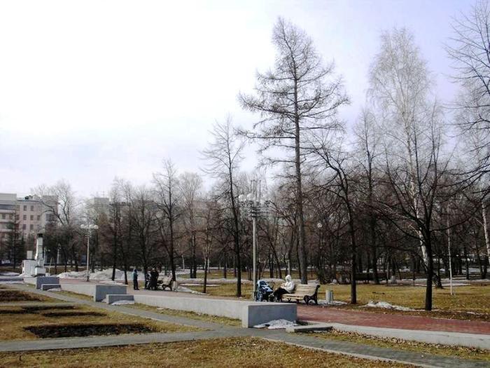 Фото ЧЕЛЯБИНСК И ЧЕЛЯБИНЦЫ. Первый день апреля на оси проспекта Ленина
