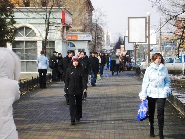 Фото ЧЕЛЯБИНСК И ЧЕЛЯБИНЦЫ. Первый день апреля на оси проспекта Ленина