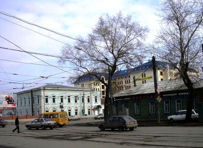 Фото ЧЕЛЯБИНСК И ЧЕЛЯБИНЦЫ. Первый день апреля на оси проспекта Ленина