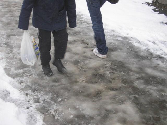 Фото ЧЕЛЯБИНСК И ЧЕЛЯБИНЦЫ. 5 АПРЕЛЯ.  Второе пришествие зимы.