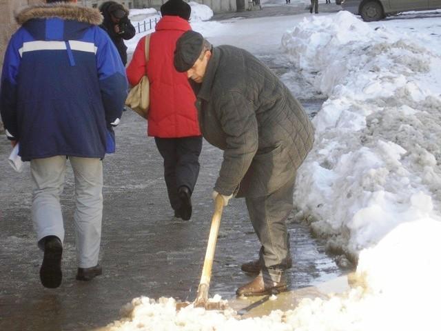 Фото ЧЕЛЯБИНСК и ЧЕЛЯБИНЦЫ. 7 апреля. Возвращение весны