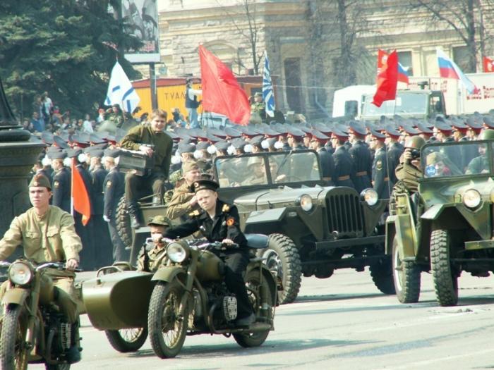 Фото Девятое мая. Челябинск, 2006 год. Парад Победы