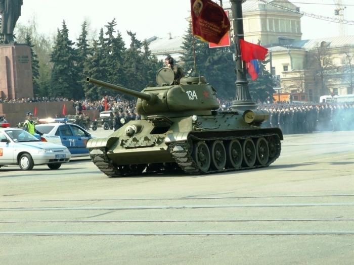 Фото Девятое мая. Челябинск, 2006 год. Парад Победы