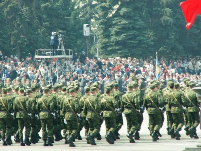 Фото Девятое мая. Челябинск, 2006 год. Парад Победы