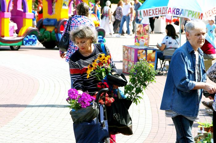 Фото Выставка Цветов и плодов. Челябинск-2019