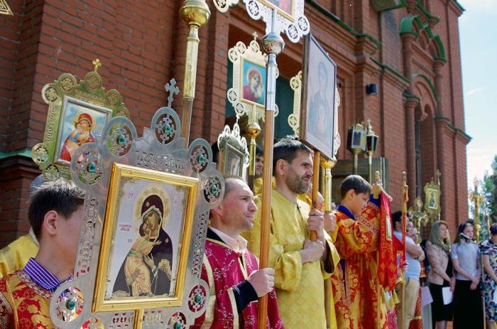 Фото Крестный ход. Челябинск-2016