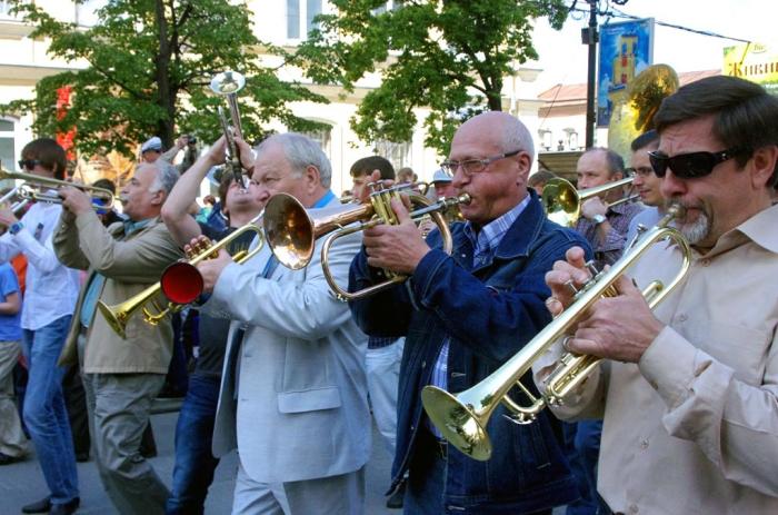 Фото Мир джаза на Кировке в Челябинске. 