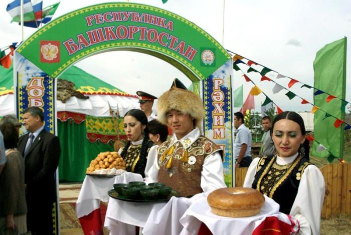 Фото Российский Сабантуй-2012 в Челябинске. Байга, куреш… 