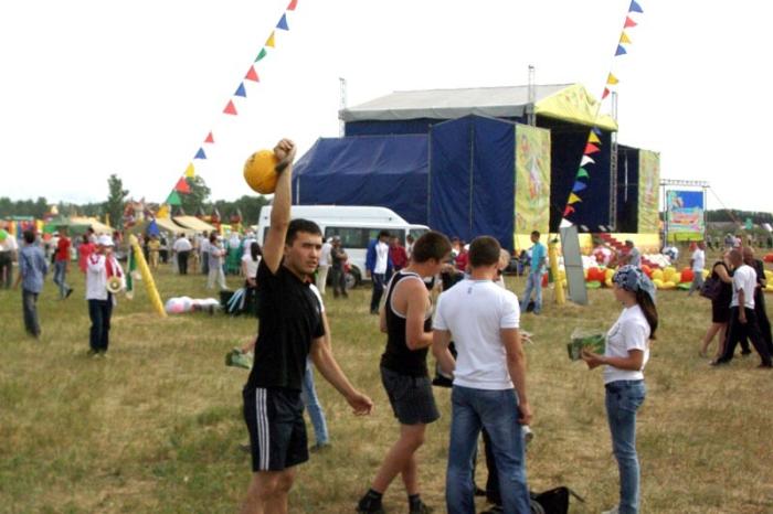 Фото Российский Сабантуй-2012 в Челябинске. Байга, куреш… 