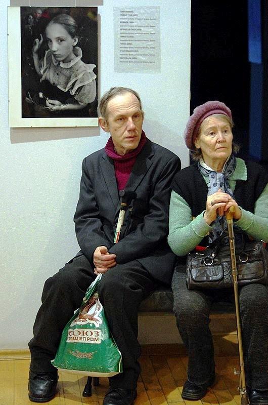 Фото С выставки Сергея Жаткова «На пути к истине»