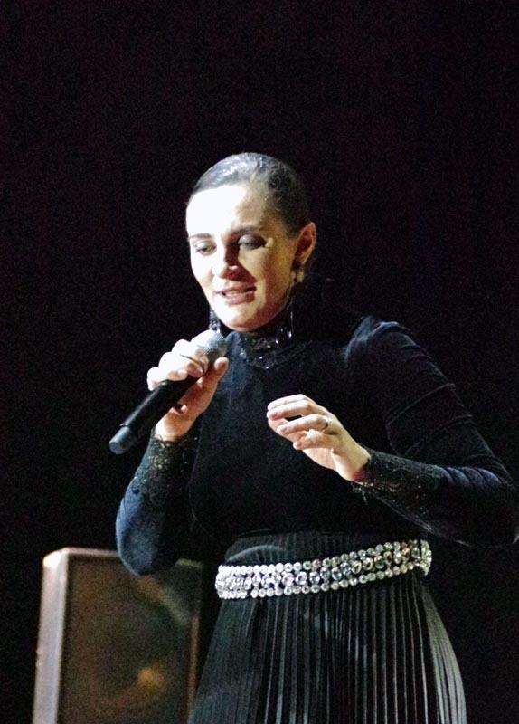 Фото Елена Ваенга в Челябинске