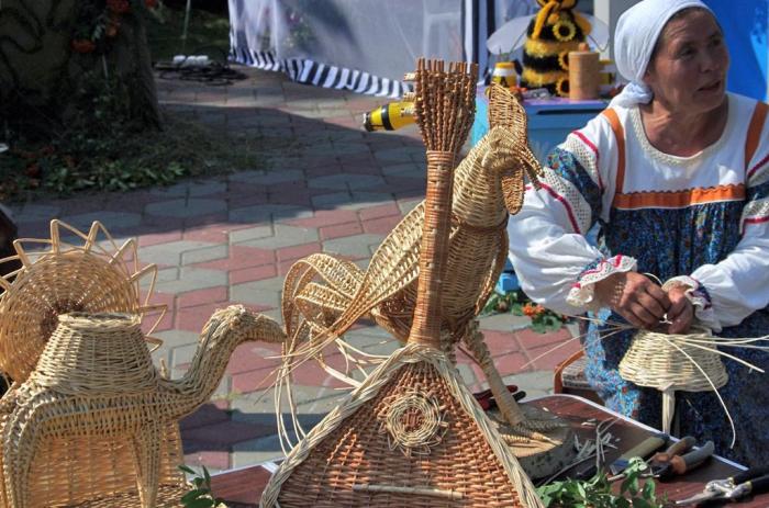 Фото Выставка плодов и цветов-2013 в Челябинске