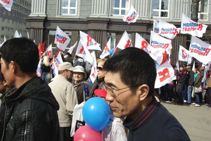 Фото Первомай-2012 в Челябинске