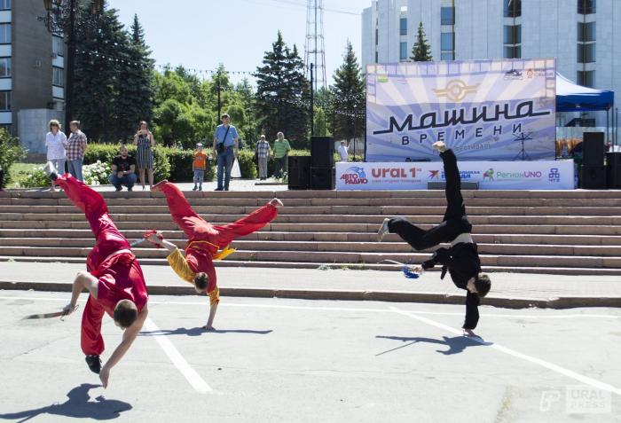 Фото В Челябинске впервые прошёл фестиваль ретро-автомобилей