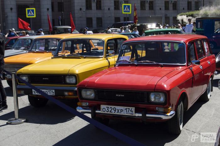 Фото В Челябинске впервые прошёл фестиваль ретро-автомобилей