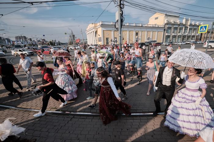 Фото Фестиваль уличных театров «Театры без крыш»