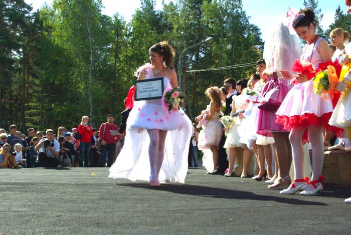 Фото ПАРАД НЕВЕСТ-2010