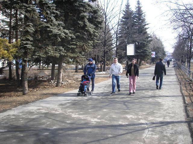 Фото ЧЕЛЯБИНСК И ЧЕЛЯБИНЦЫ. Первый день апреля на оси проспекта Ленина