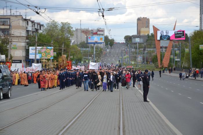 Фото В Челябинске прошёл крестный ход